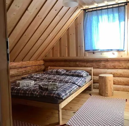 シャレー Chatka_kasina カシナ・ビエルカ